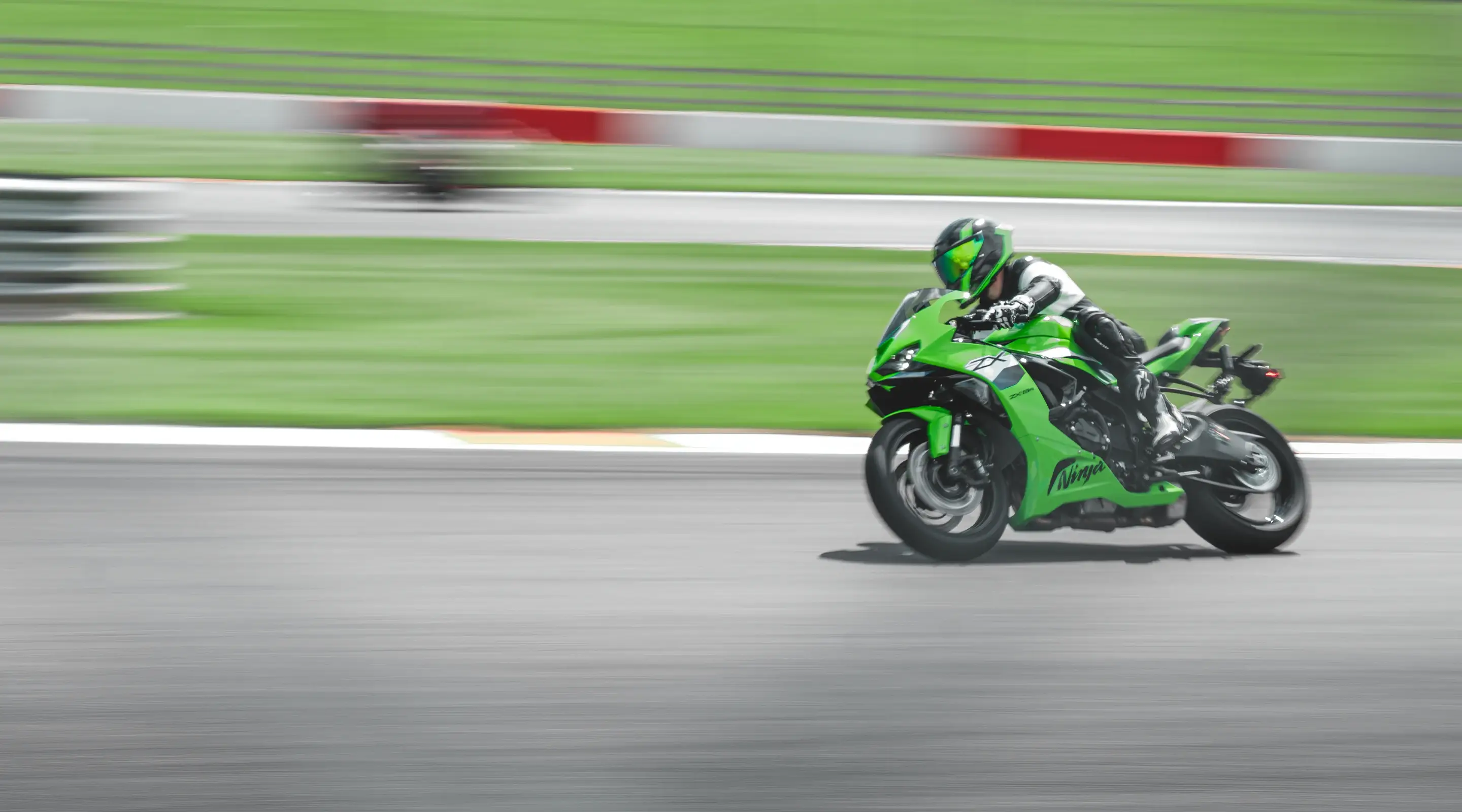 AT4.0 TRACK VERDE
