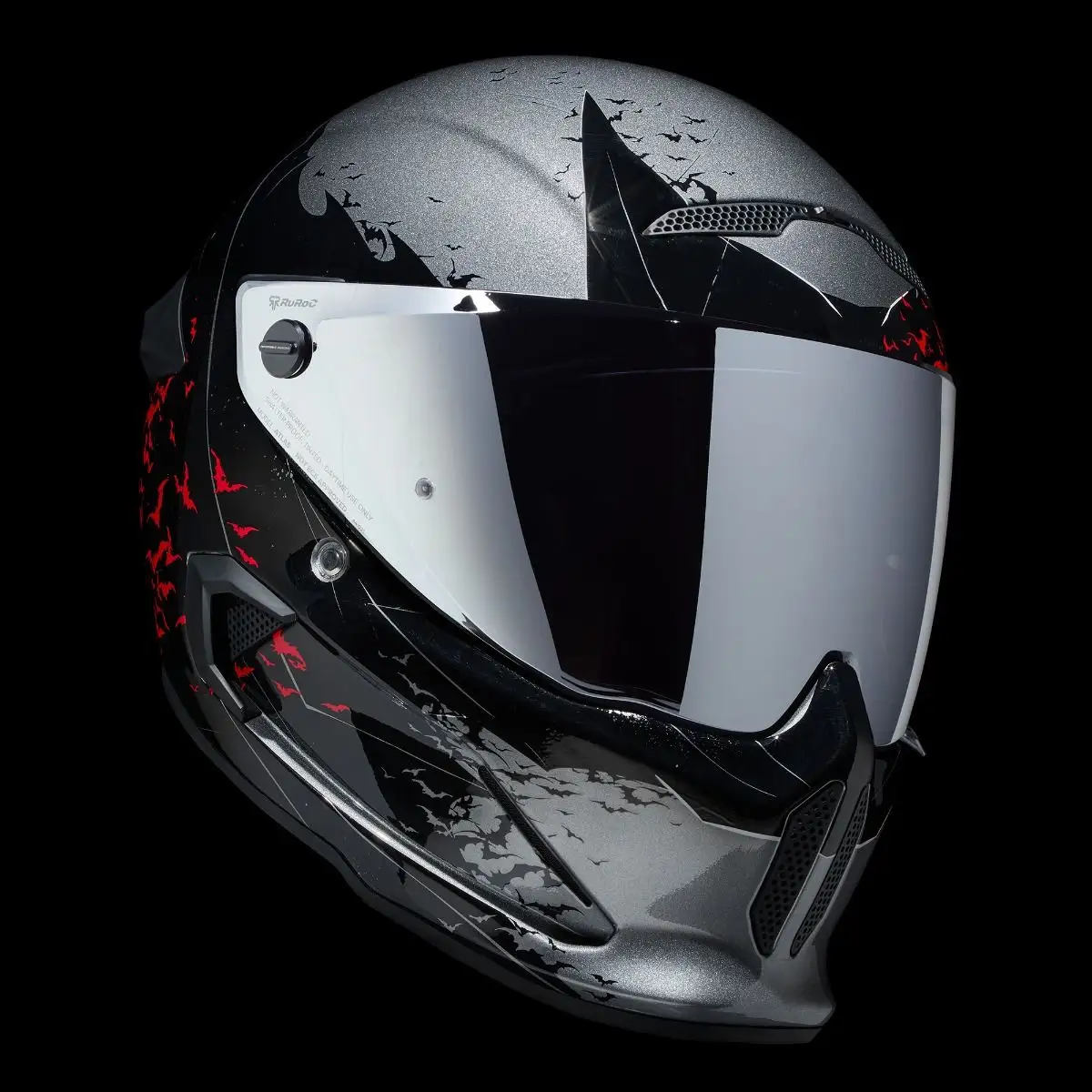 AT4.0 Carbon The Batman helmet with chrome visor