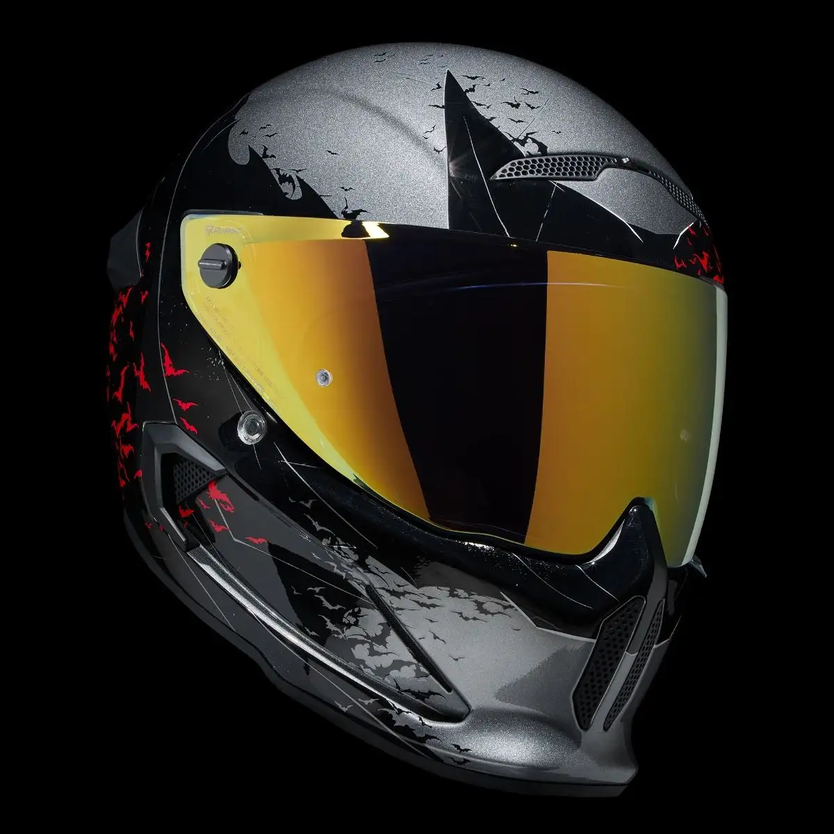 AT4.0 Carbon The Batman helmet with gold visor